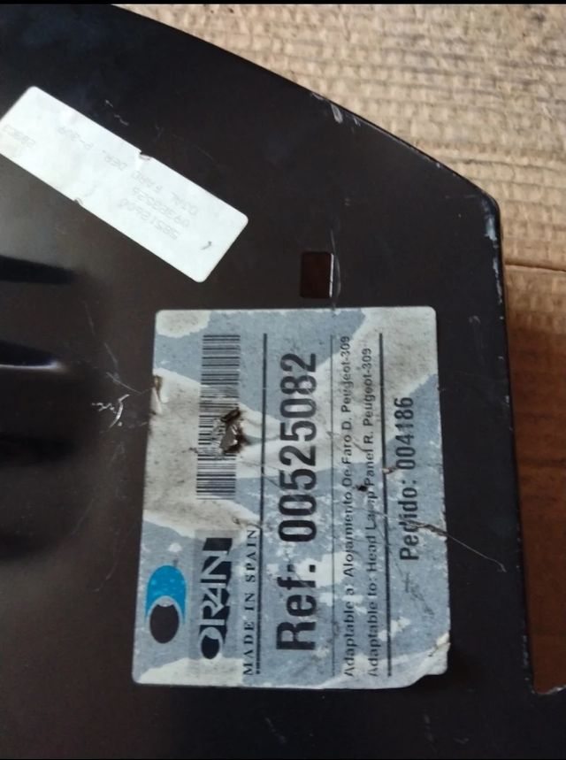 Alojamiento de Faro Peugeot 309
