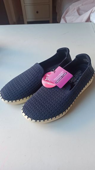 Zapatillas Skechers Nuevas