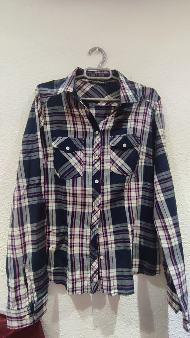 LOTE camisa, camiseta y falda