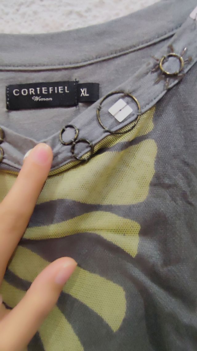 LOTE vestidos y camiseta URGE venta