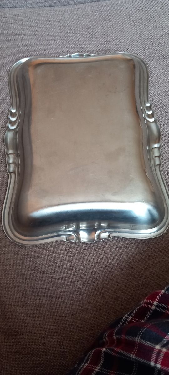 Vassoio in acciaio inox 18-10 