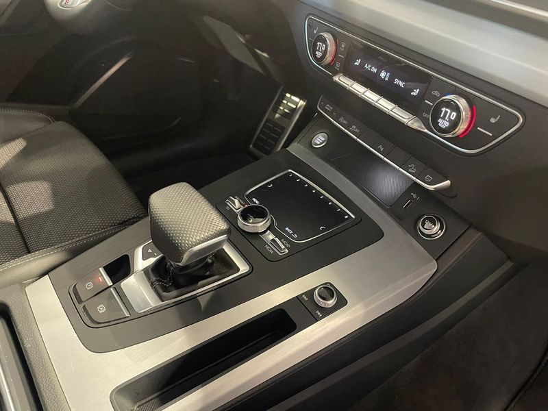 Audi Q5 2020, foto 10