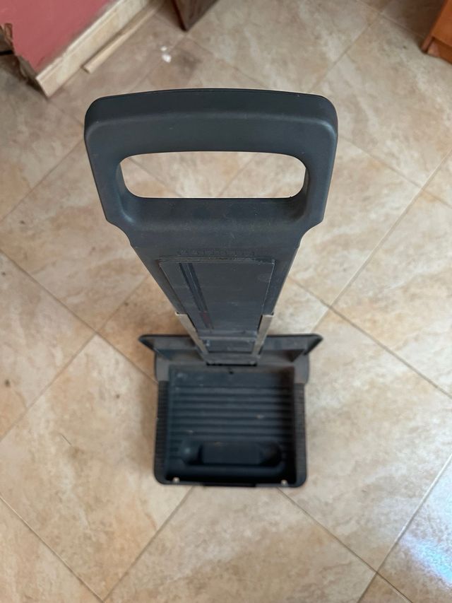 Maletin transportador con ruedas