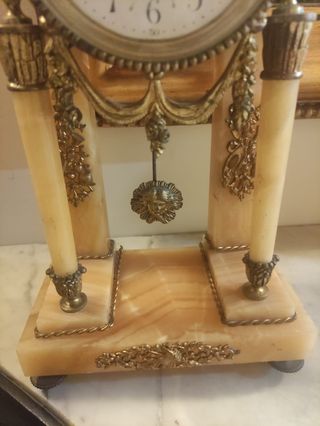 Antigüedades. Reloj sobremesa