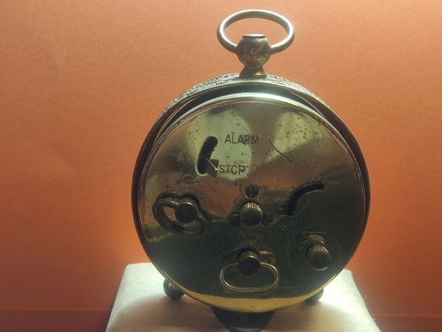 OROLOGIO DA SVEGLIATRICE A MOLLE