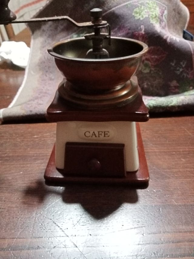 Macinino da caffe anni 70