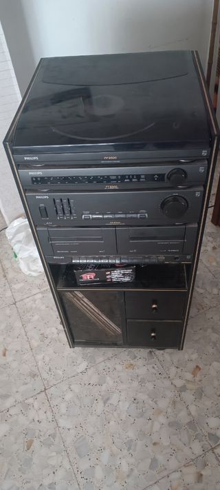 Reproductor de tocadiscos y cassete