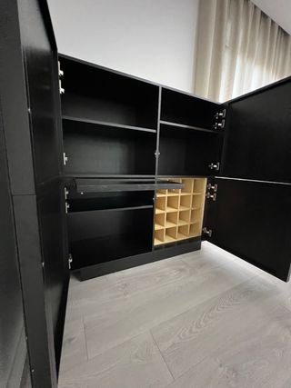 Móvel garrafeira em madeira