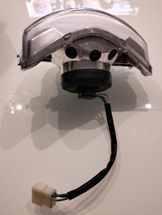 Faro Peugeot tweet 125cc