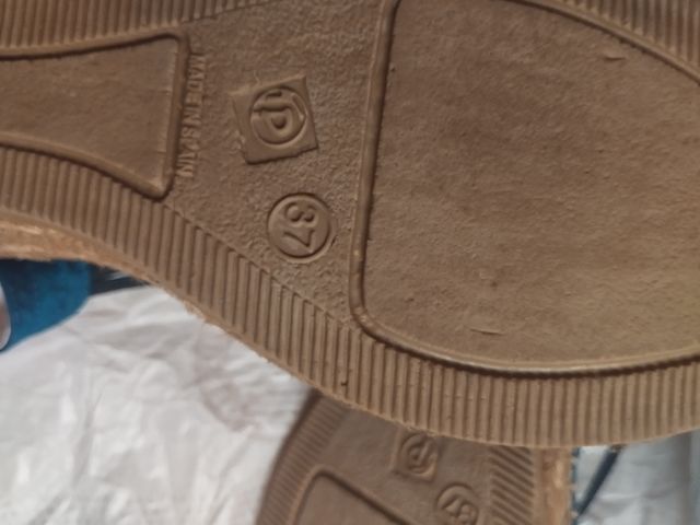 Cuñas esparto en seda salvaje