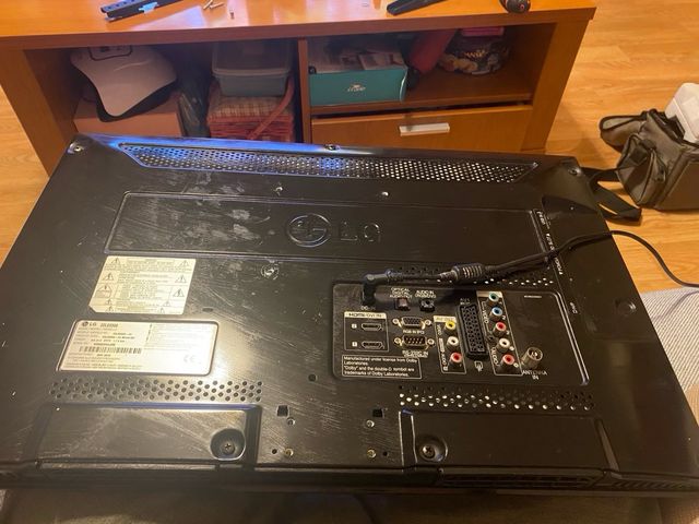 Televisor LG LED 22LE3300