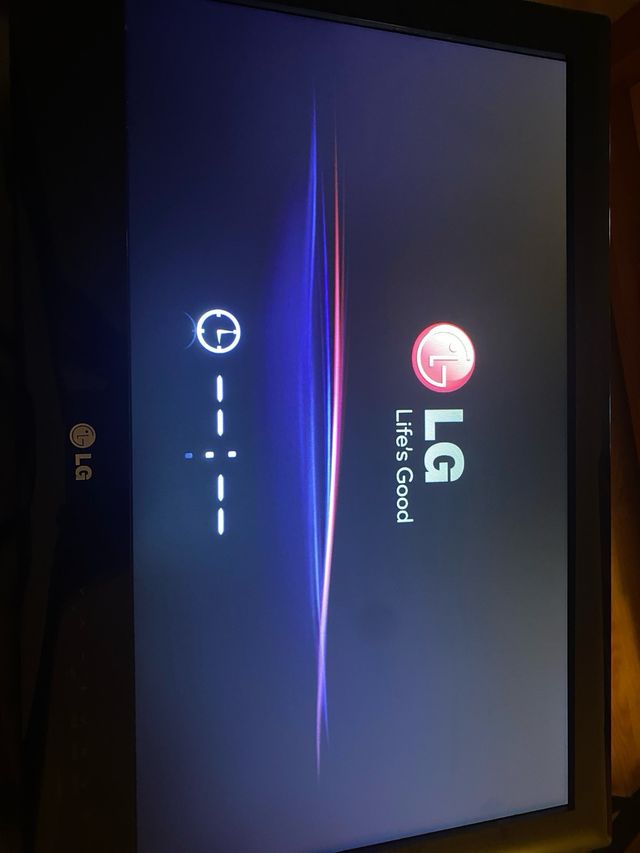 Televisor LG LED 22LE3300