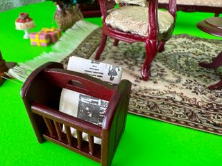 Set di mobili per la casa delle bambole.