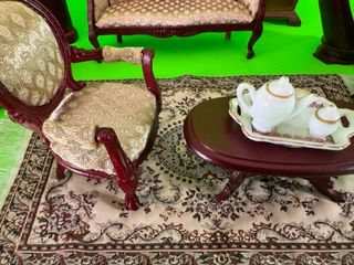 Set di mobili per la casa delle bambole.