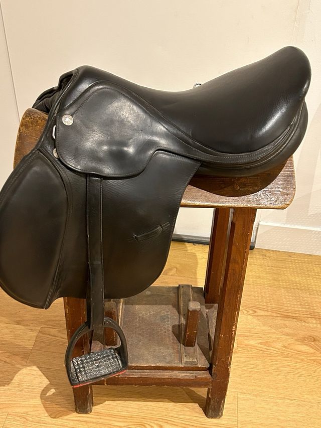 Montura Salto Zaldi negra