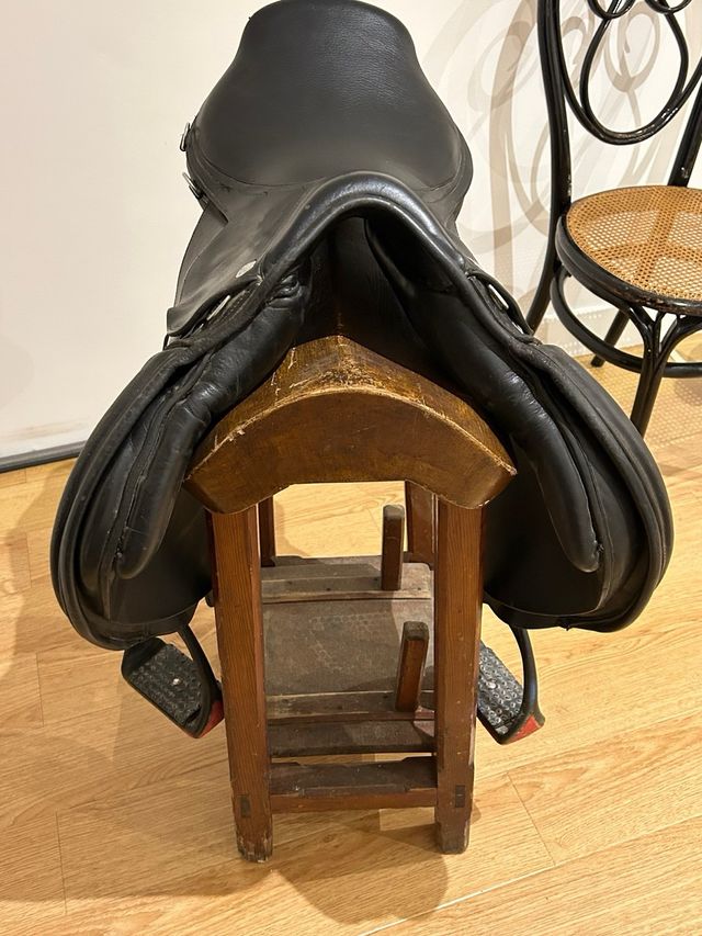 Montura Salto Zaldi negra