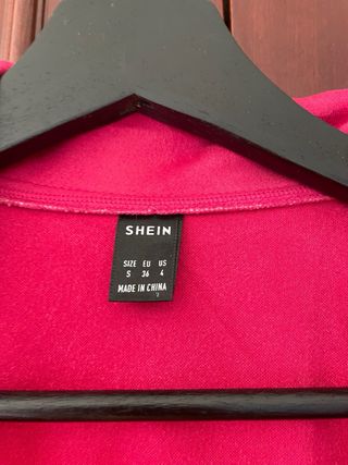 Chaqueta flecos rosa fucsia