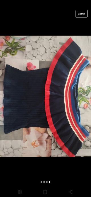 Top de Canale con volante. Bershka Talla S