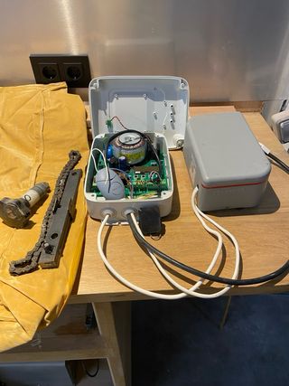 Motor puerta preleva