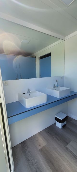 Contenedores maritimos club padel, tenis etc...