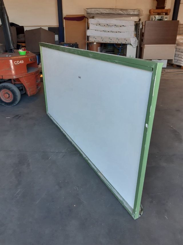 Mesas y archivadores