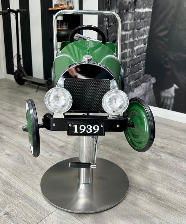 Coche peluqueria con hidraulico. Nuevo