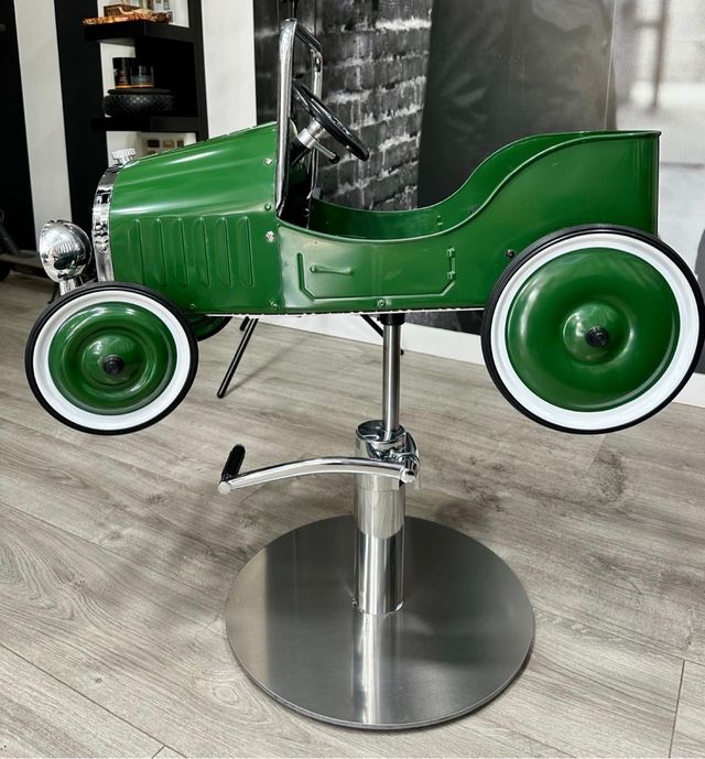 Coche peluqueria con hidraulico. Nuevo