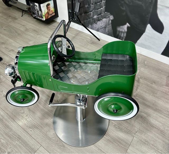 Coche peluqueria con hidraulico. Nuevo