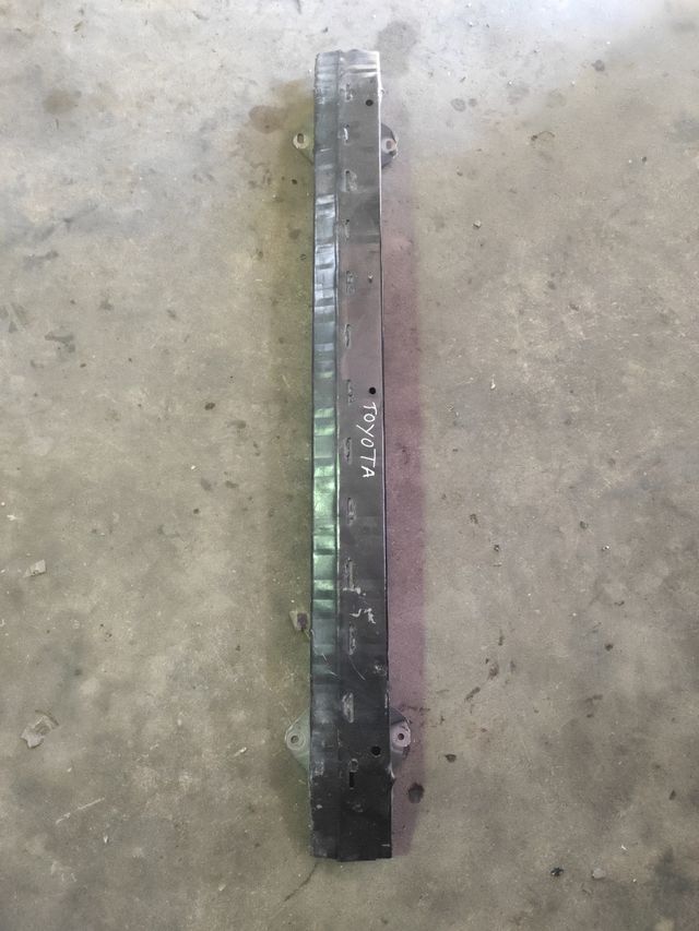 Refuerzo paragolpes trasero Toyota c