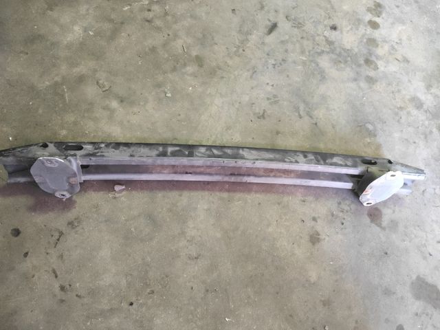 Refuerzo paragolpes trasero Toyota c