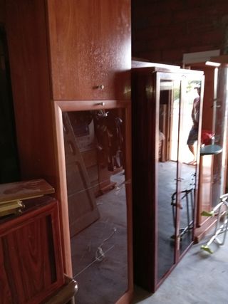 MUEBLES VITRINAS VARIAS