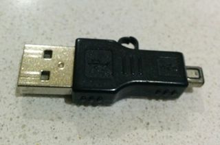 Adaptador USB para conexión de 5 pins
