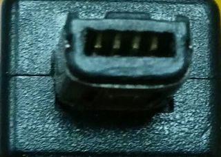 Adaptador USB para conexión de 5 pins