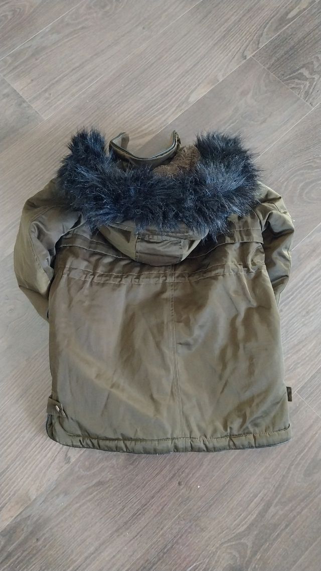 Abrigo niña capucha