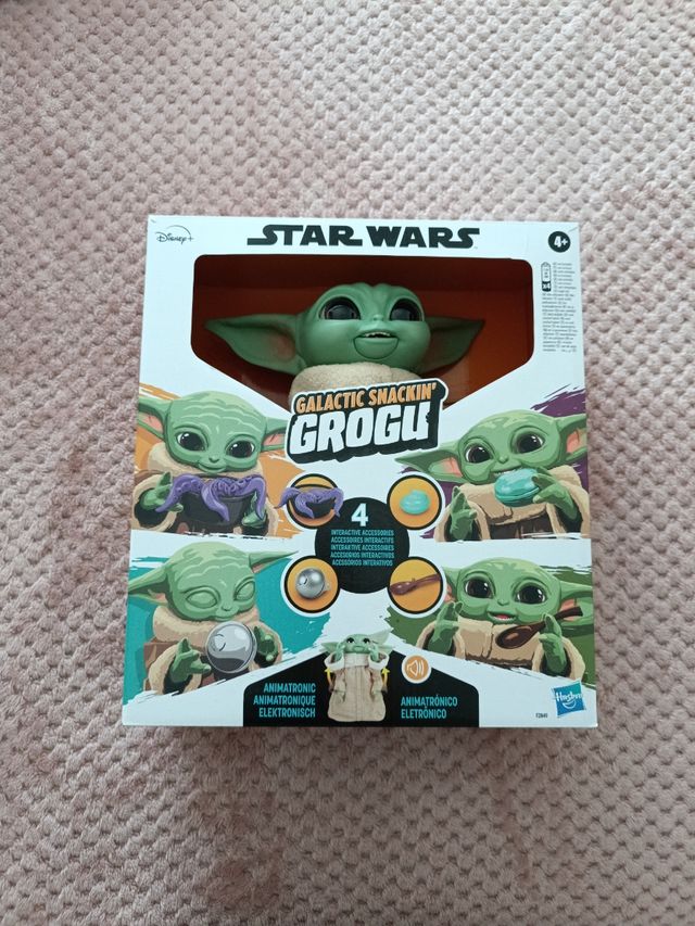 Baby yoda galactic animatronic