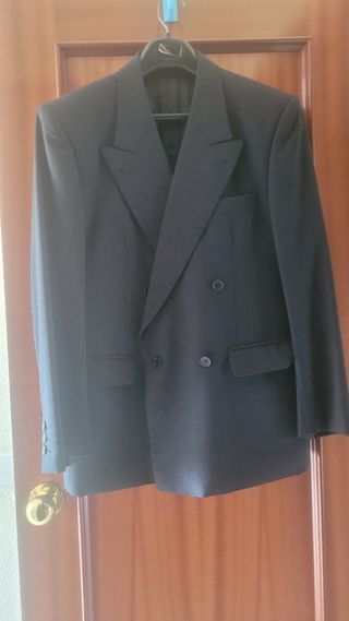 Traje  Emilio Tucci