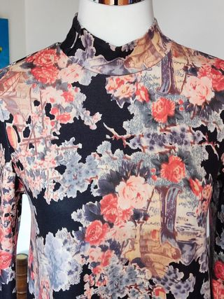 Vestito donna fantasia. Zara. 42