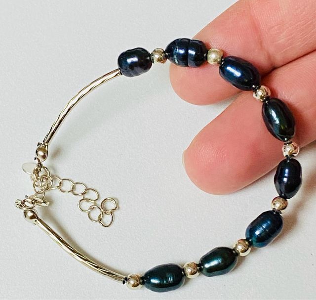 Pulsera con perlas negras en plata de ley 925