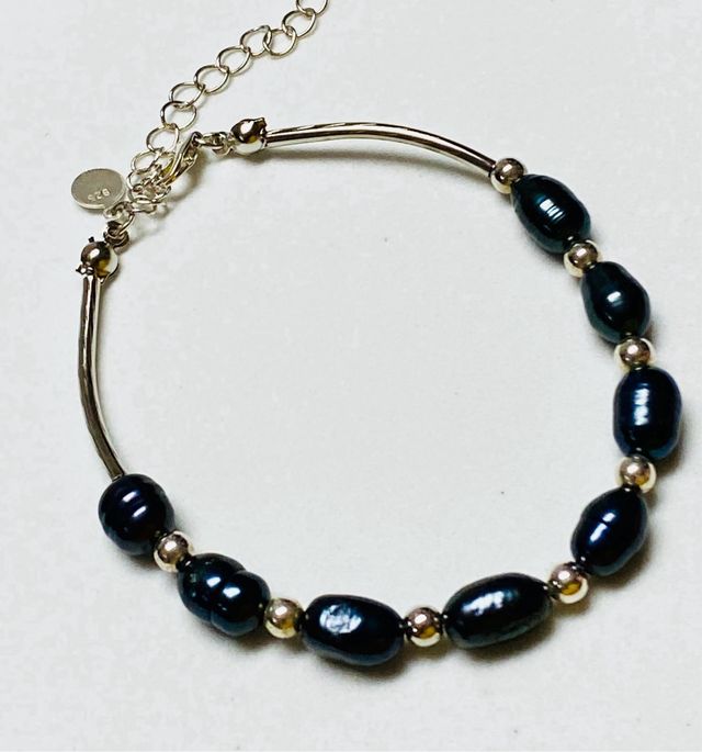 Pulsera con perlas negras en plata de ley 925