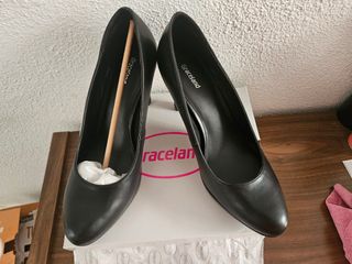 Zapatos tacón negro