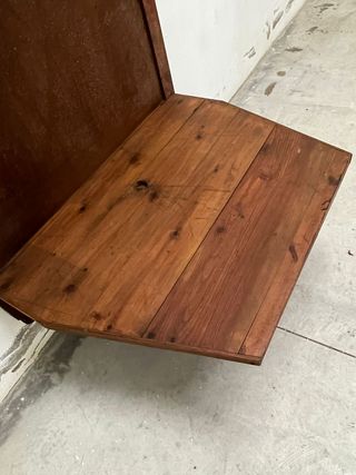 Capilla de gran tamaño para imagen religiosa.