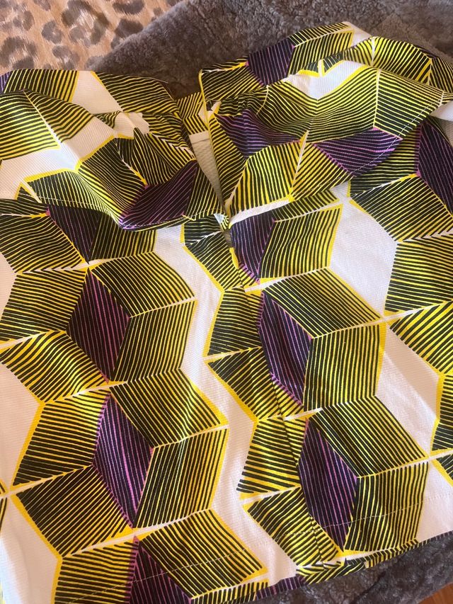 Chollo Zara ! Mini falda tribal casi a estrenar