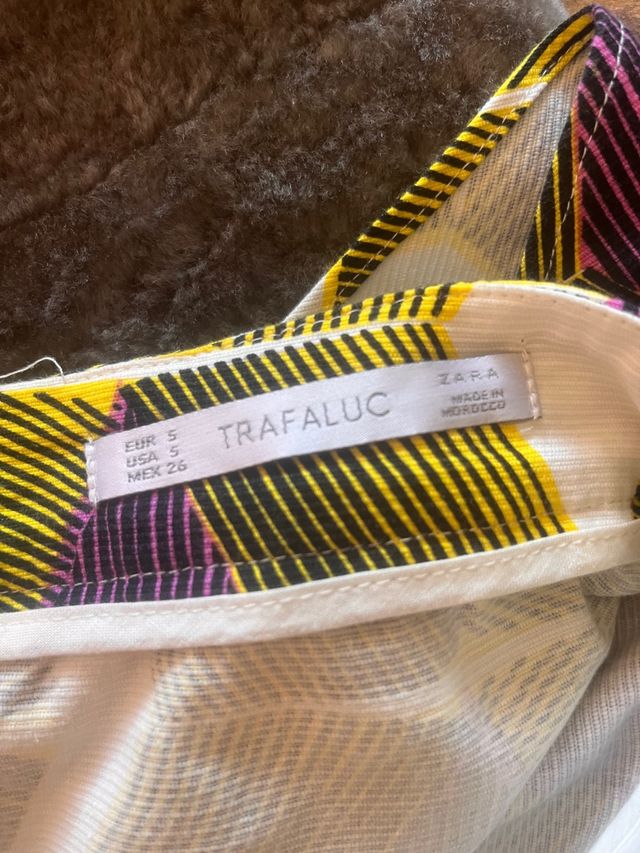 Chollo Zara ! Mini falda tribal casi a estrenar