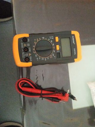 Multímetro digital
