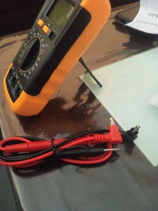 Multímetro digital