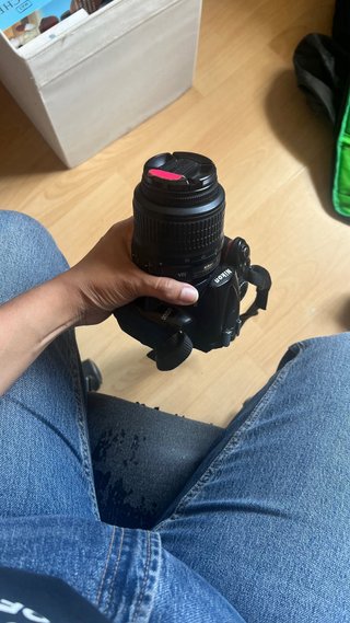 Camara Reflex Nikon D5000