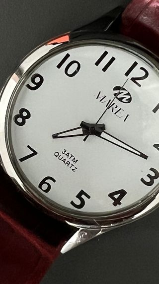 Reloj analógico Marea correa de cuero granate