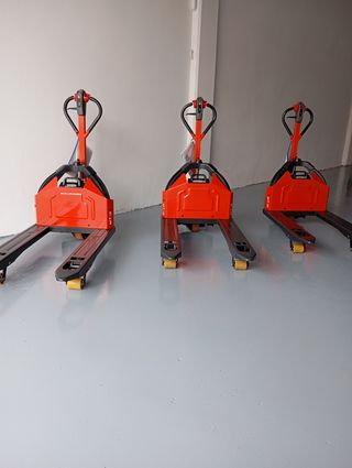 Transpaleta eléctrica Linde MT12 FRUTERA