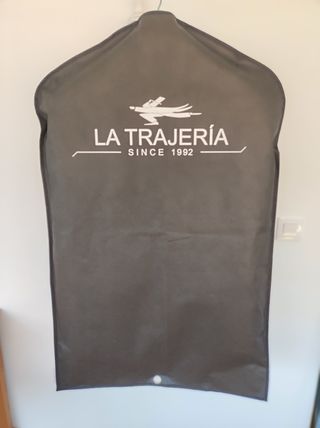 Traje XL gris marengo.