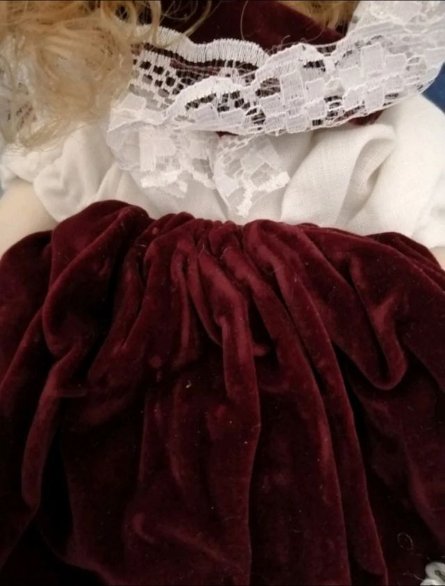 Bambola di porcellana Capodimonte